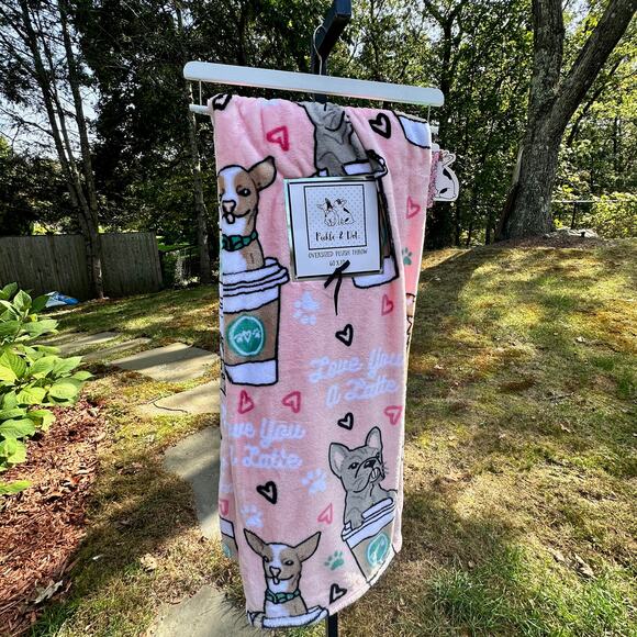 Pickle & Dot Frenchie Chihuahua Latte Lovers Throw Blanket 60x70 Pink - Picture 4 of 10